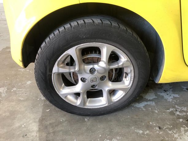 Renault Twingo · Ano 2015