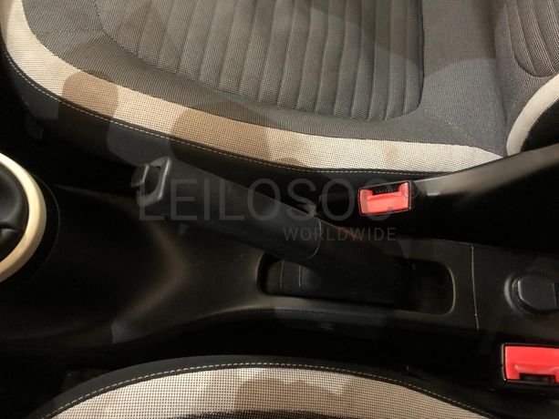 Renault Twingo · Ano 2015