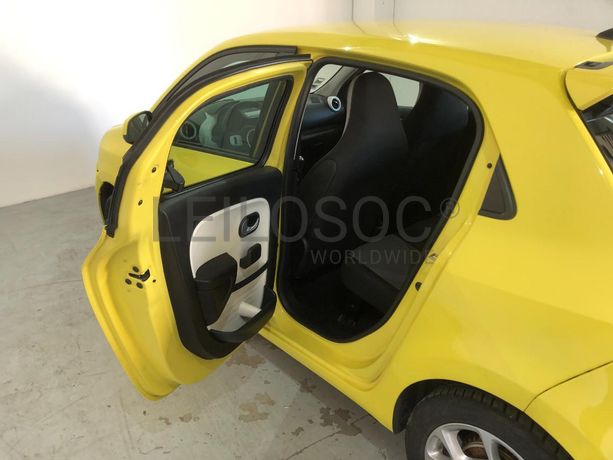 Renault Twingo · Ano 2015