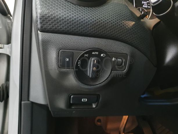 Mercedes-Benz A200 1.8 CDI · Ano 2012