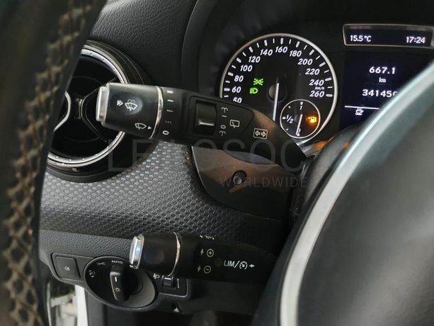 Mercedes-Benz A200 1.8 CDI · Ano 2012