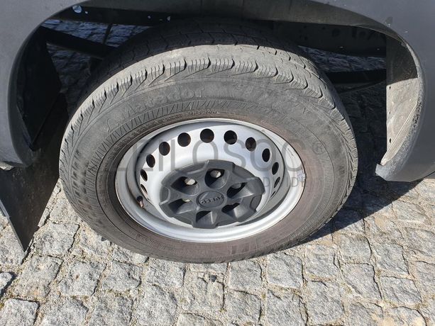 Iveco Daily 35-180 · Ano 2021