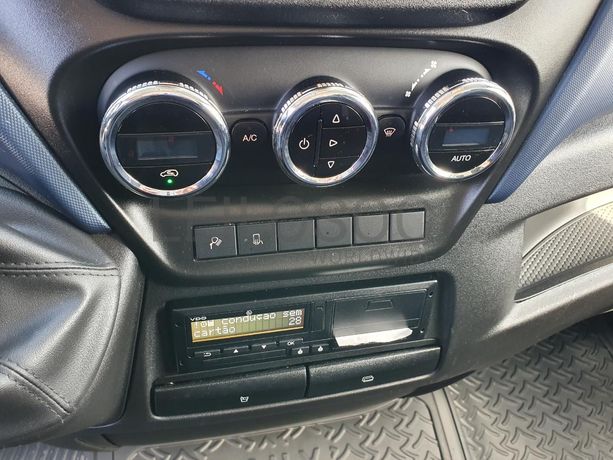 Iveco Daily 35-180 · Ano 2021
