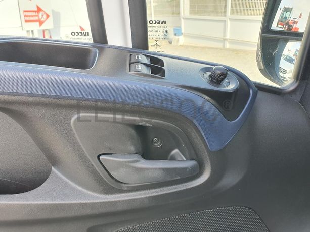 Iveco Daily 35-180 · Ano 2021
