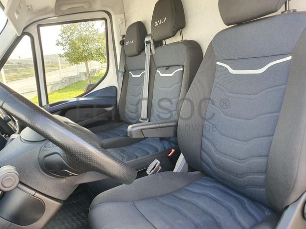 Iveco Daily 35-180 · Ano 2021