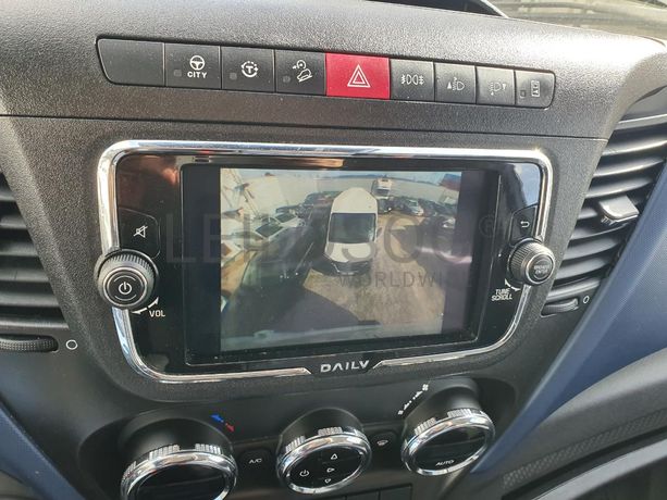 Iveco Daily 35-180 · Ano 2021