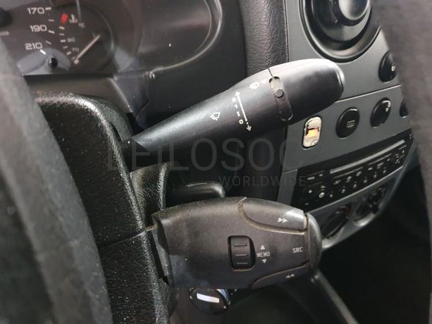 Peugeot Partner 2.0 HDI · Ano 2006