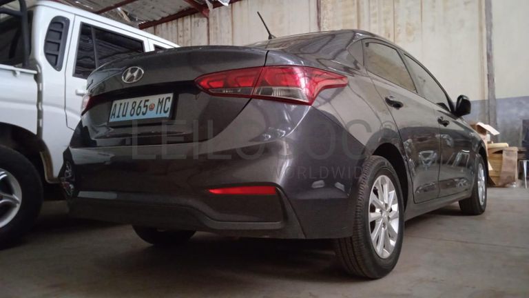 Hyundai Accent ·