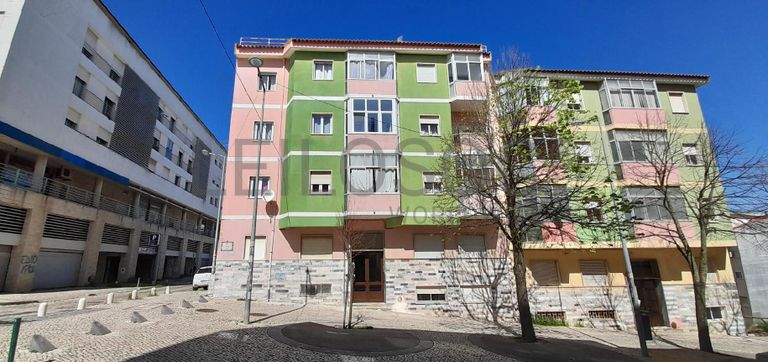 Apartamento T2 · Sintra