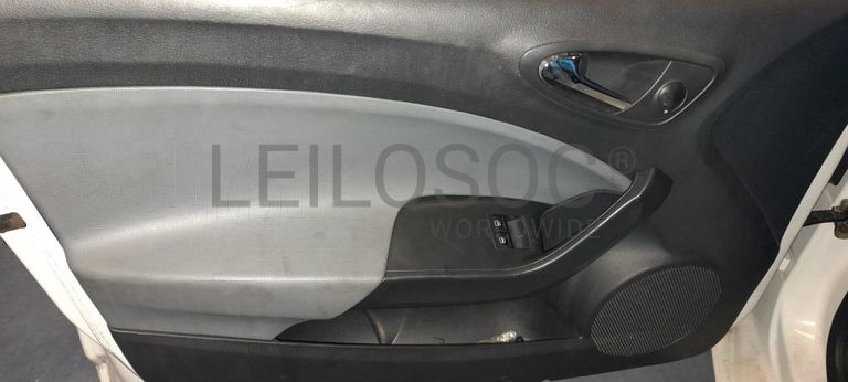 Seat Ibiza 1.2 TDI · Ano 2012