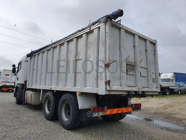 Scania 360 com Grua Atlas · Ano 1998