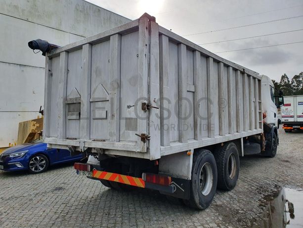 Scania 360 com Grua Atlas · Ano 1998