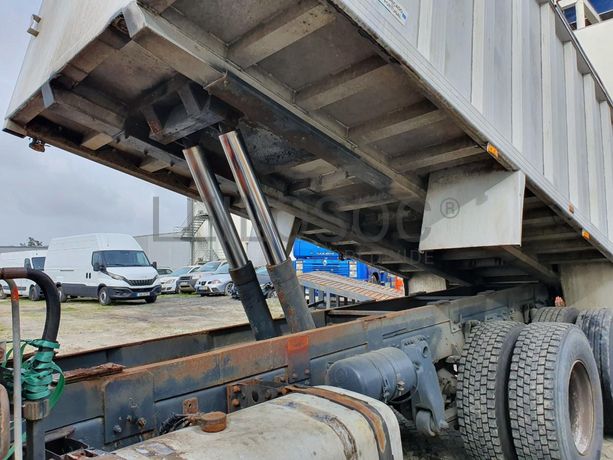 Scania 360 com Grua Atlas · Ano 1998