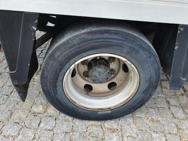 Mitsubishi Canter Fuso 7C18 · Ano 2013