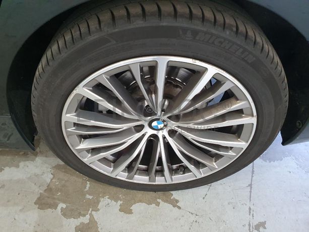 BMW 320D Sedan · Ano 2018