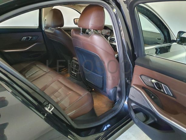 BMW 320D Sedan · Ano 2018