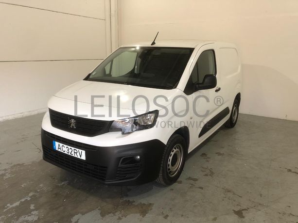 Peugeot Partner · Ano 2020