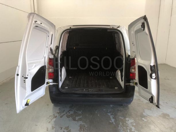 Peugeot Partner · Ano 2020