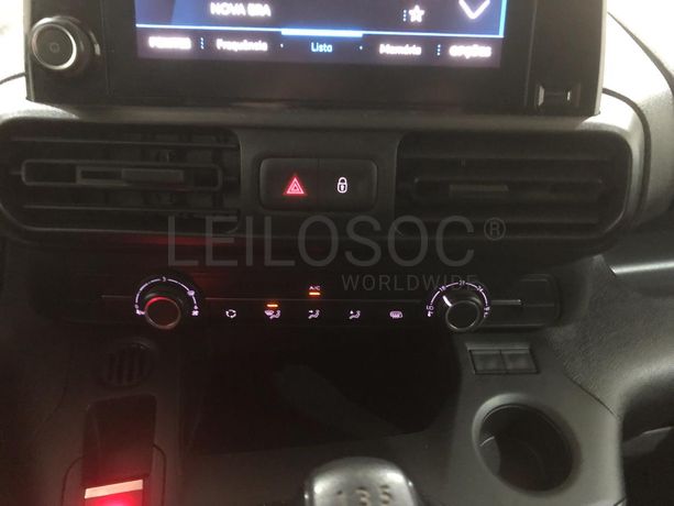 Peugeot Partner · Ano 2020