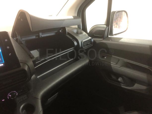 Peugeot Partner · Ano 2020