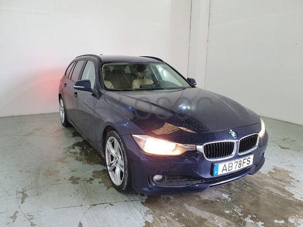 BMW 320D 2.0 Touring · Ano 2015