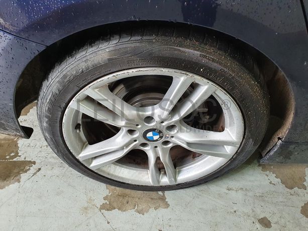 BMW 320D 2.0 Touring · Ano 2015