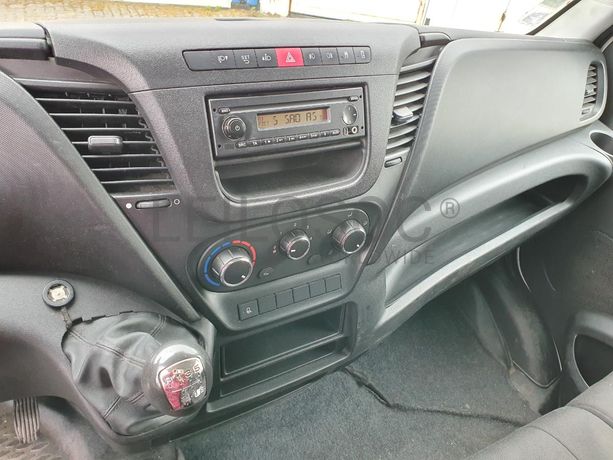 Iveco Daily 35-170 · Ano 2016