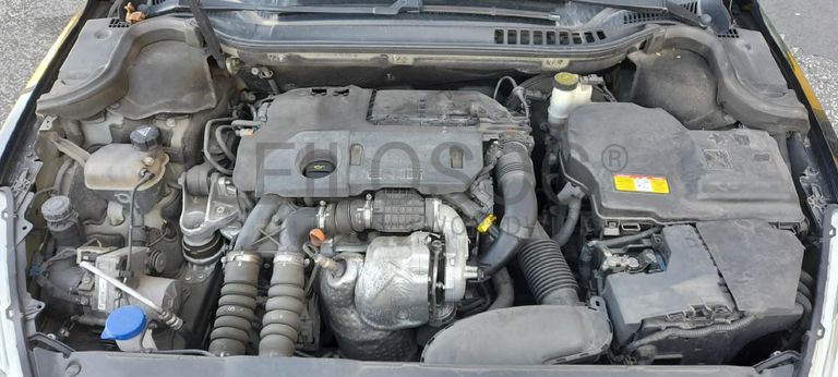 Peugeot 508 SW 1.6 HDI · Ano 2012