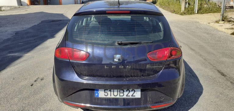 Seat Leon 1.6 TDI · Ano 2012