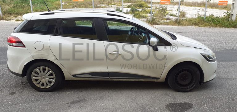 Renault Clio 1.5 DCI · Ano 2014