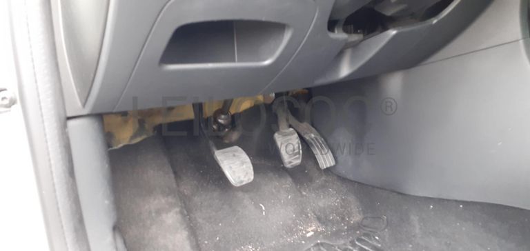 Renault Clio 1.5 DCI · Ano 2014