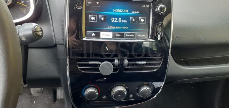 Renault Clio 1.5 DCI · Ano 2014