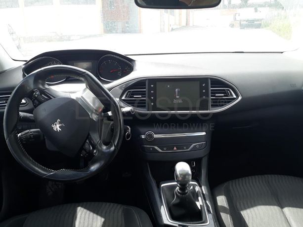 Peugeot 308 SW 1.6 BlueHDI · Ano 2014