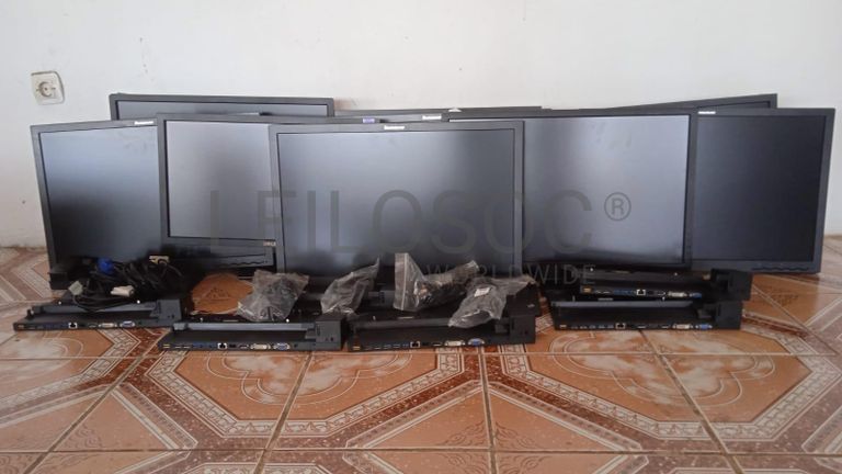 Material Informático ·