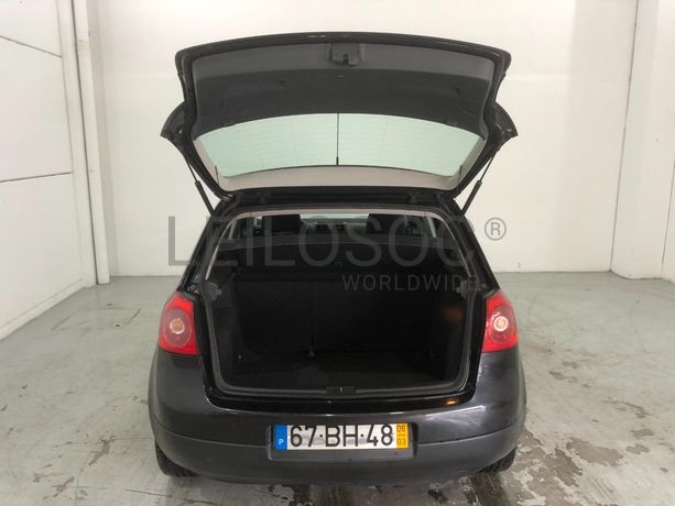 Volkswagen Golf 1.9 TDI · Ano 2006