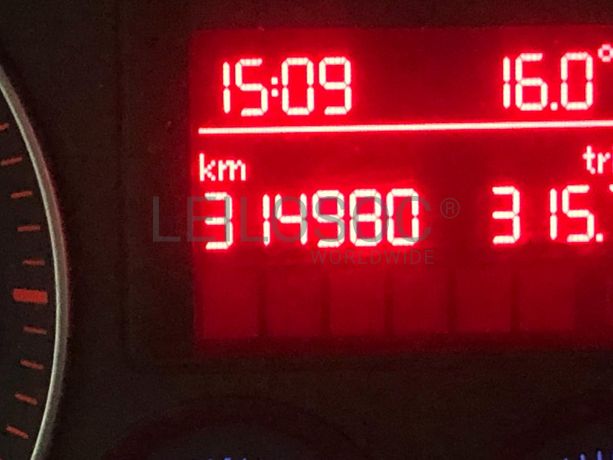 Volkswagen Golf 1.9 TDI · Ano 2006