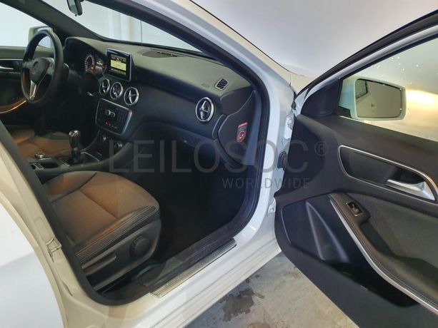 Mercedes-Benz A200 CDI · Ano 2015
