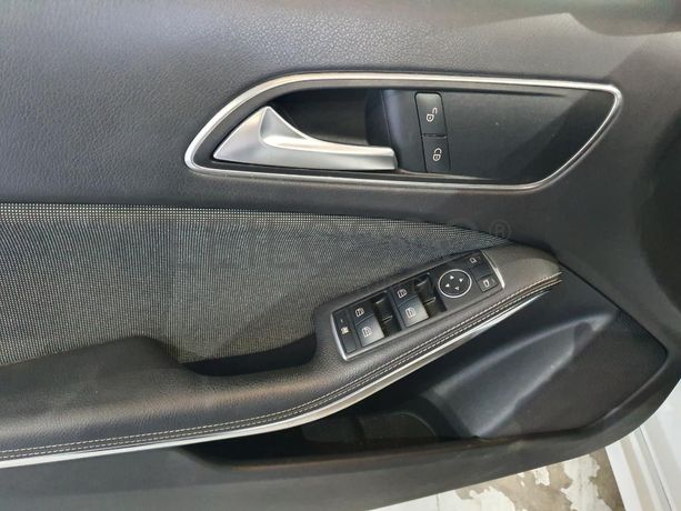 Mercedes-Benz A200 CDI · Ano 2015