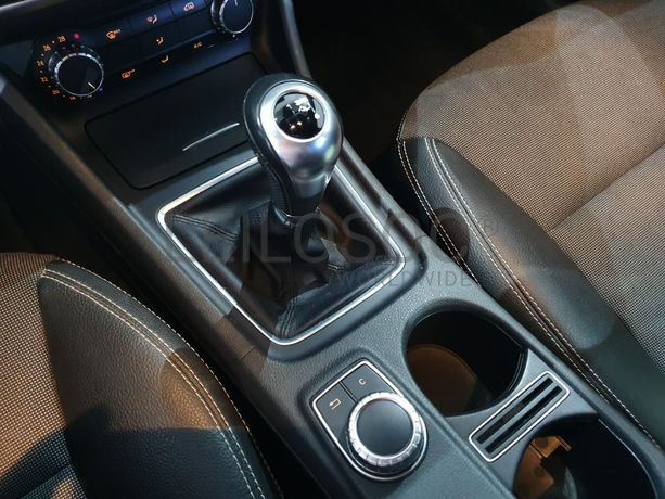 Mercedes-Benz A200 CDI · Ano 2015