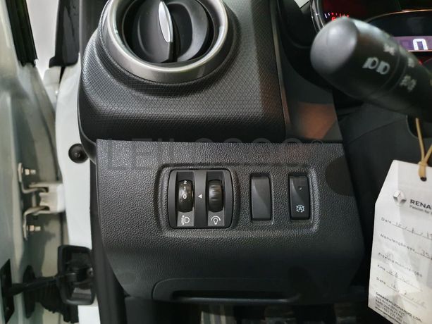 Renault Clio 0.9 TCE · Ano 2018