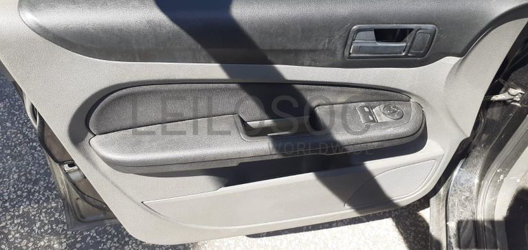 Ford Focus 1.6TDCI · Ano 2011