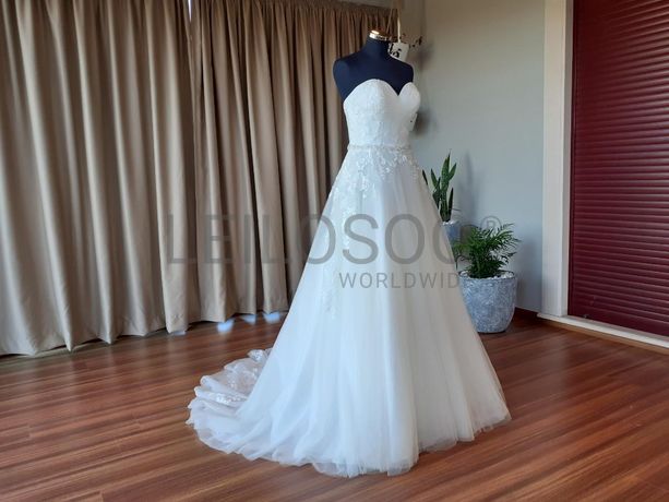 Grande Leilão de Vestidos de Noiva e Cerimónia