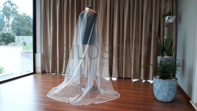 Grande Leilão de Vestidos de Noiva e Cerimónia