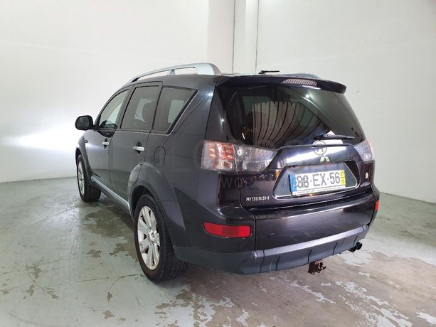 Mitsubishi Outlander 2.0 DI-D · Ano 2007