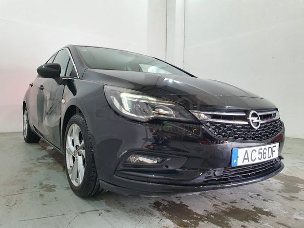 Opel Astra 1.4 Turbo · Ano 2017