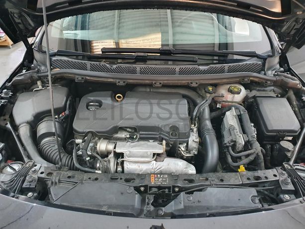 Opel Astra 1.4 Turbo · Ano 2017
