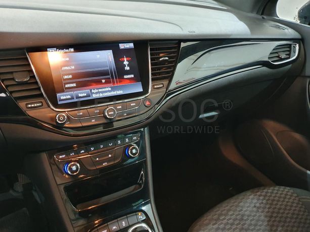 Opel Astra 1.4 Turbo · Ano 2017
