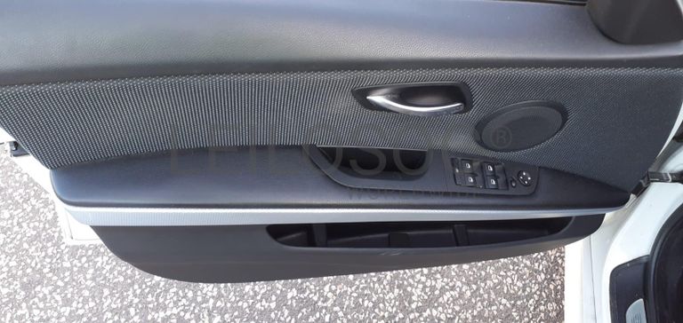 BMW 320D · Ano 2009