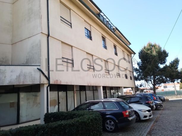 Apartamento T3 c/ logradouro · Vila Nova de Gaia