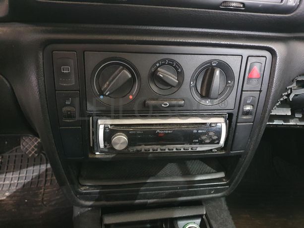 Volkswagen Passat 1.9 TDI · Ano 1997